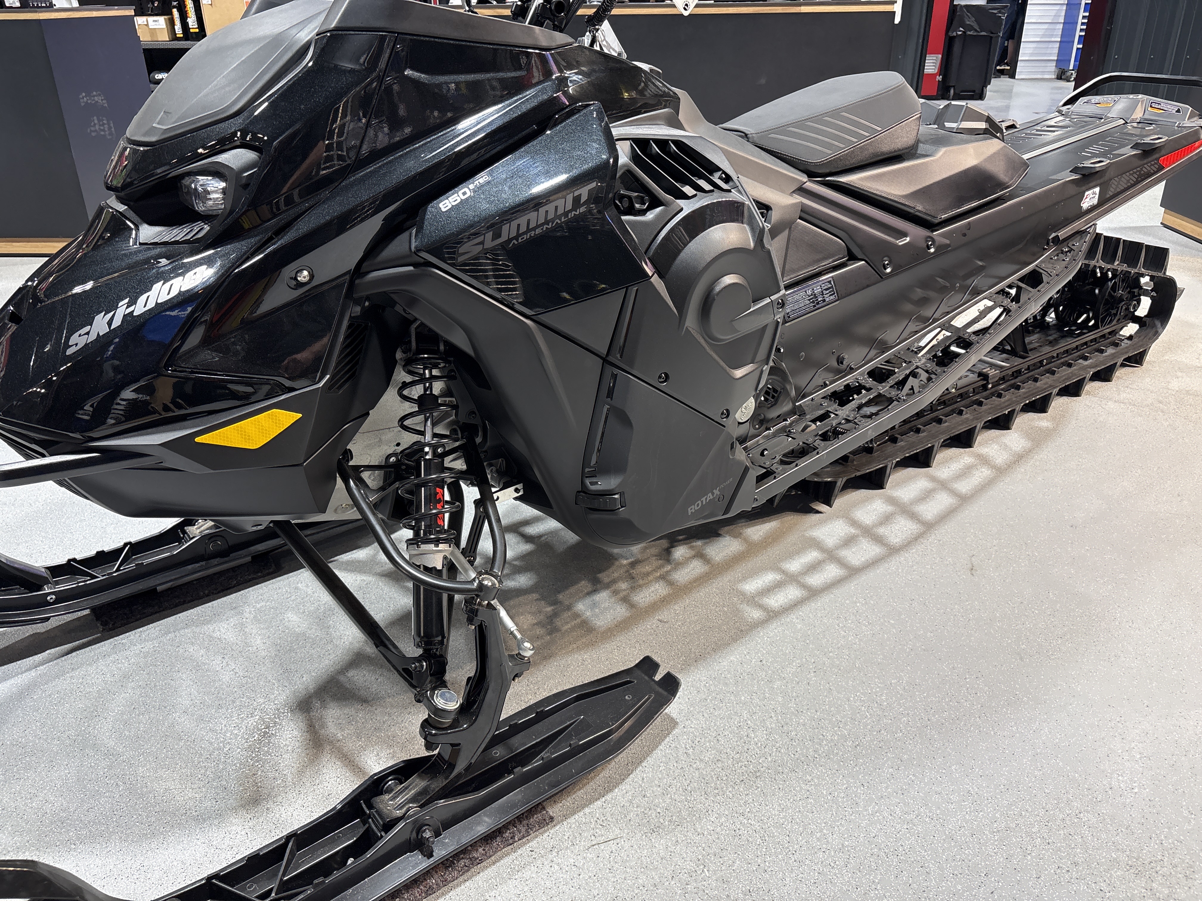 2026 Ski-Doo SUMMIT EDGE 850 S HAC 165 3P4F E-TEC 3.0