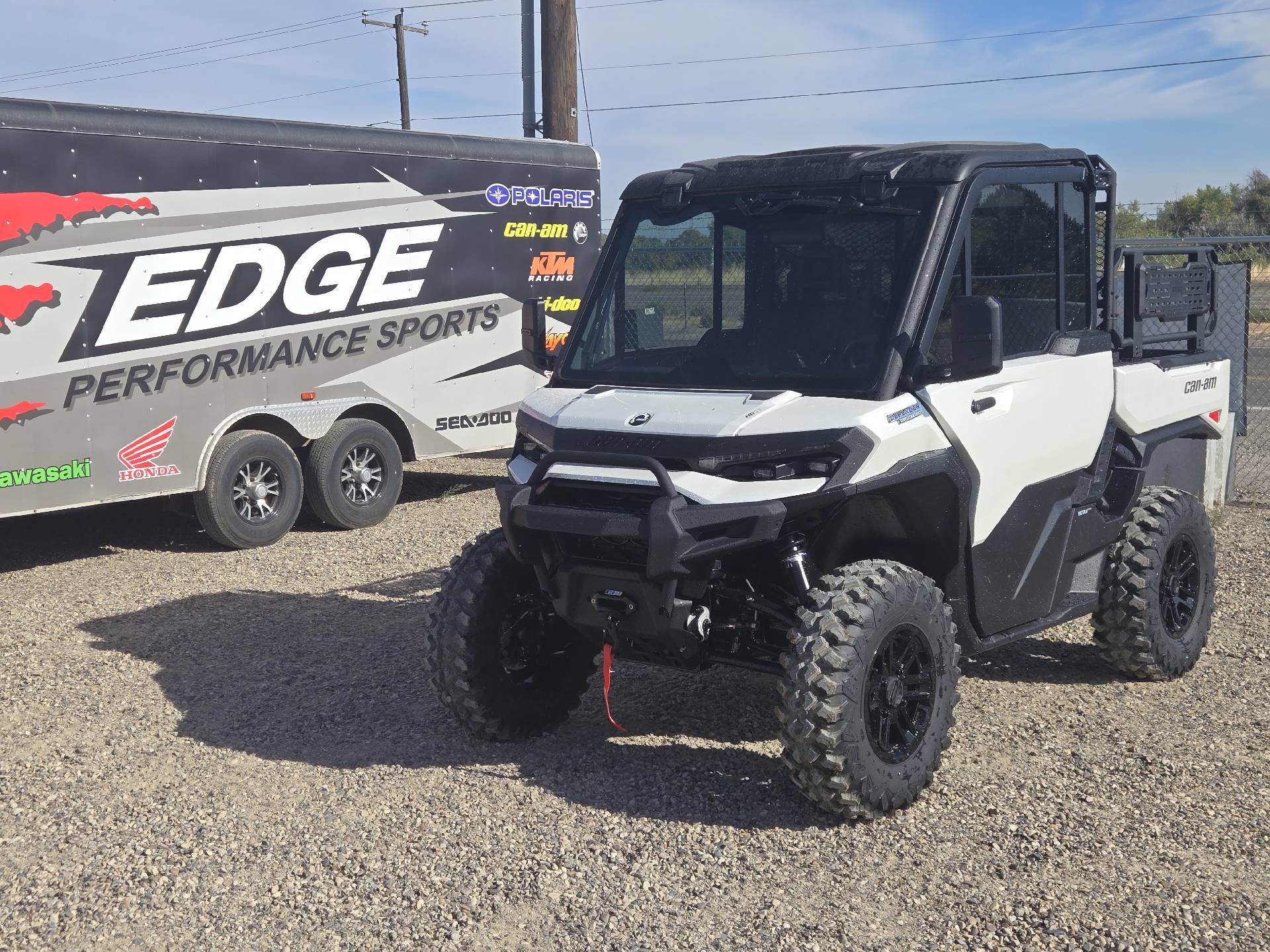 2027 Can-Am DEFENDER XU LTD HD11