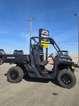 2026 Can-Am DEFENDER DPS HD9 — photo 3 of 7