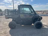 2027 Can-Am DEFENDER XU XT CAB HD10 — photo 4 of 10