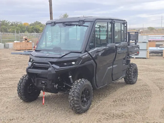 2027 Can-Am DEFENDER XU MAX XT CAB HD10