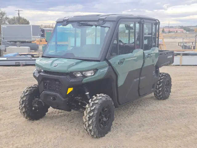 2027 Can-Am DEFENDER XU MAX DPS CAB HD10