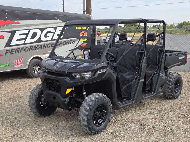 2026 Can-Am DEFENDER MAX DPS HD9